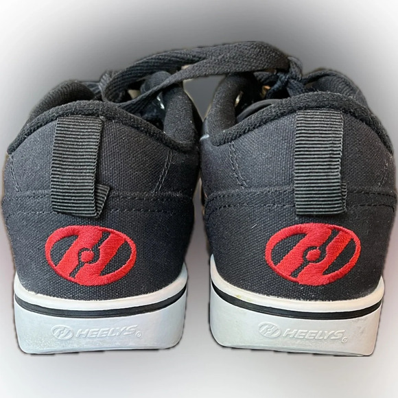 Heely’s Gr8 Pro Prints Flames Black/Red/Flames 5 M US Big Kid, Great Pre-Owned - Picture 2 of 8